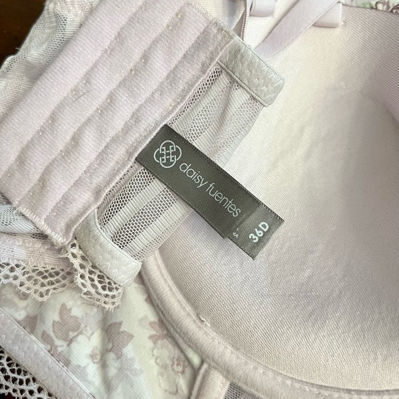 Bra - Picture 4 of 5